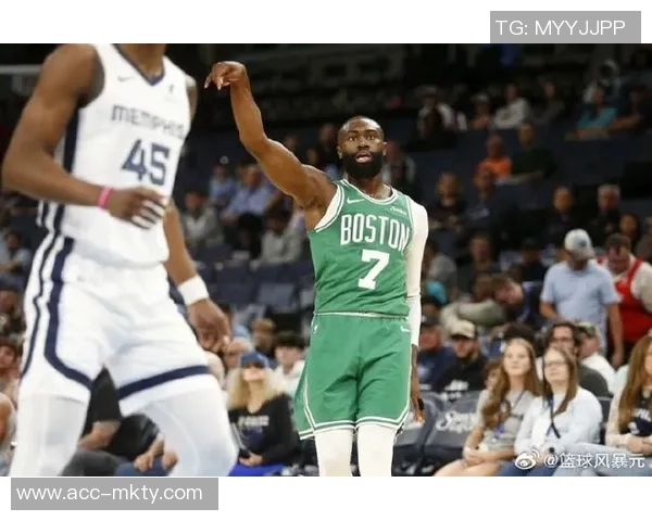 杰伦布朗强调季前赛首战防守重要性全力提升比赛节奏