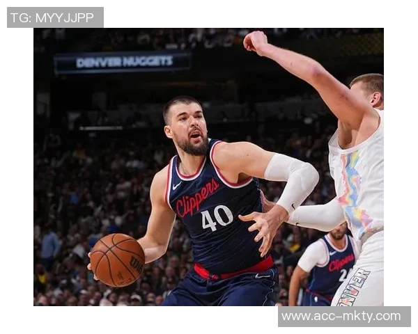 米切尔盛赞泰森防守出色穆雷下半场仅得6分表现令人失望